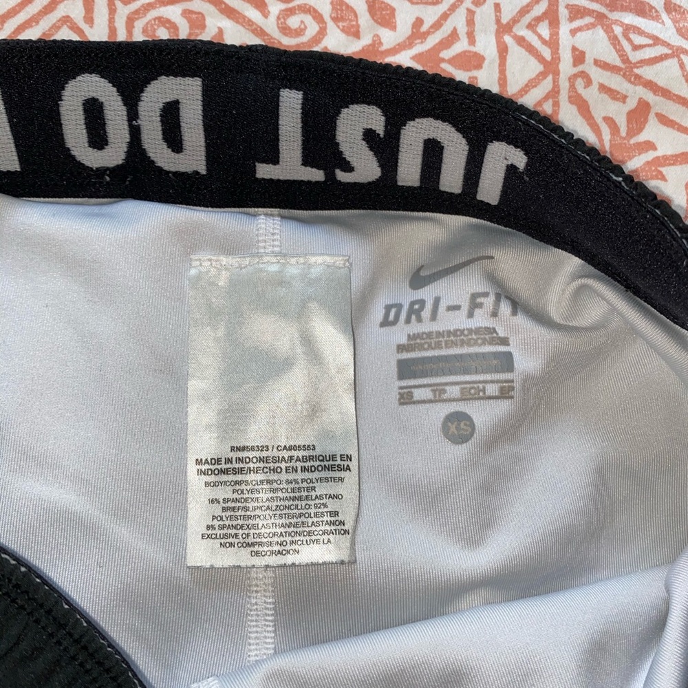Nike Compression Running Shorts Size XS - Picture 2 of 5